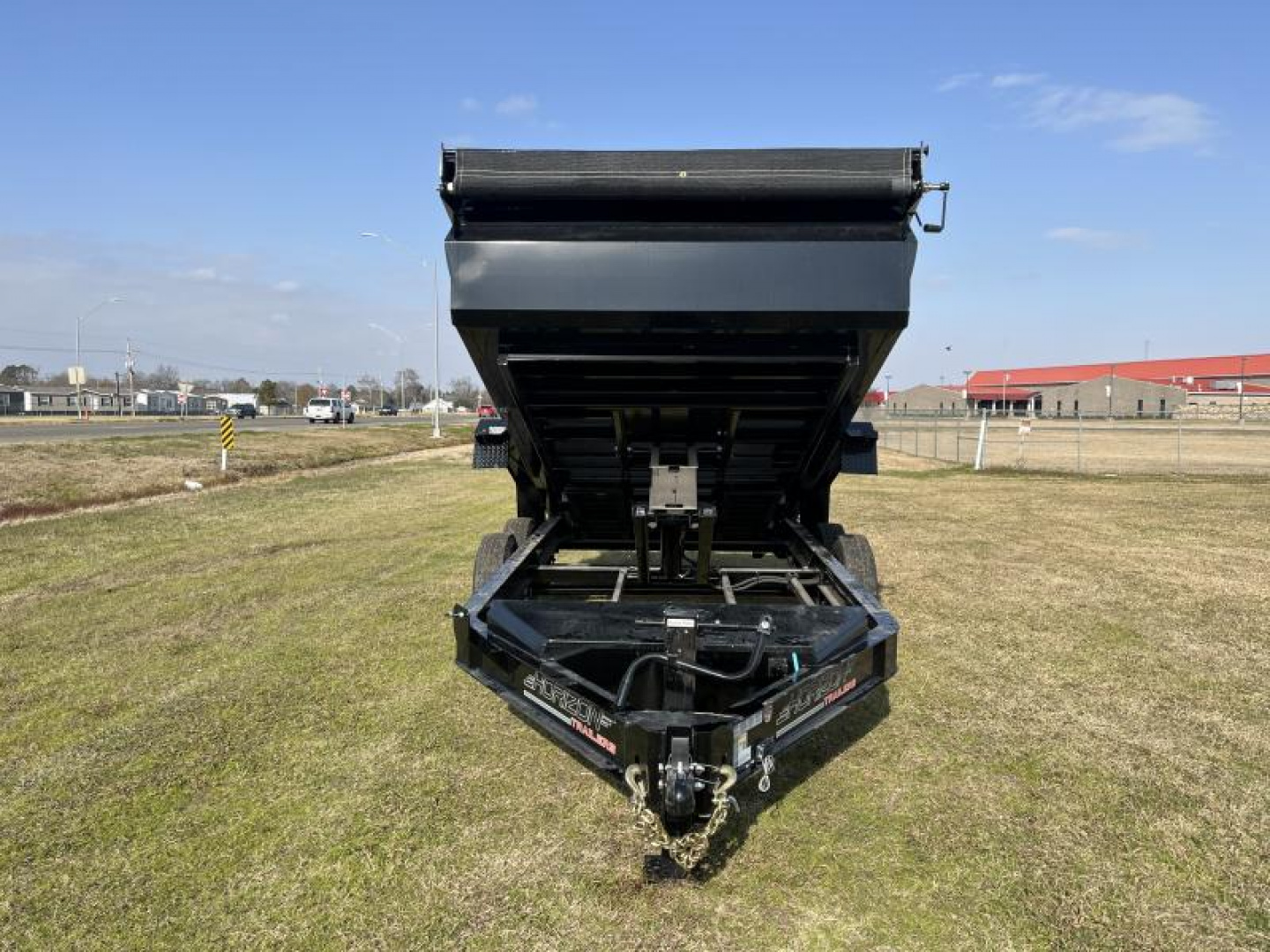 New 2025 Horizon Trailers 83X14 LZ7 30'' SIDE WALLS, 7K AXLES, 14 PLYTIRES, TARP, RAMPS, SPREAD GATE Dump Trailer