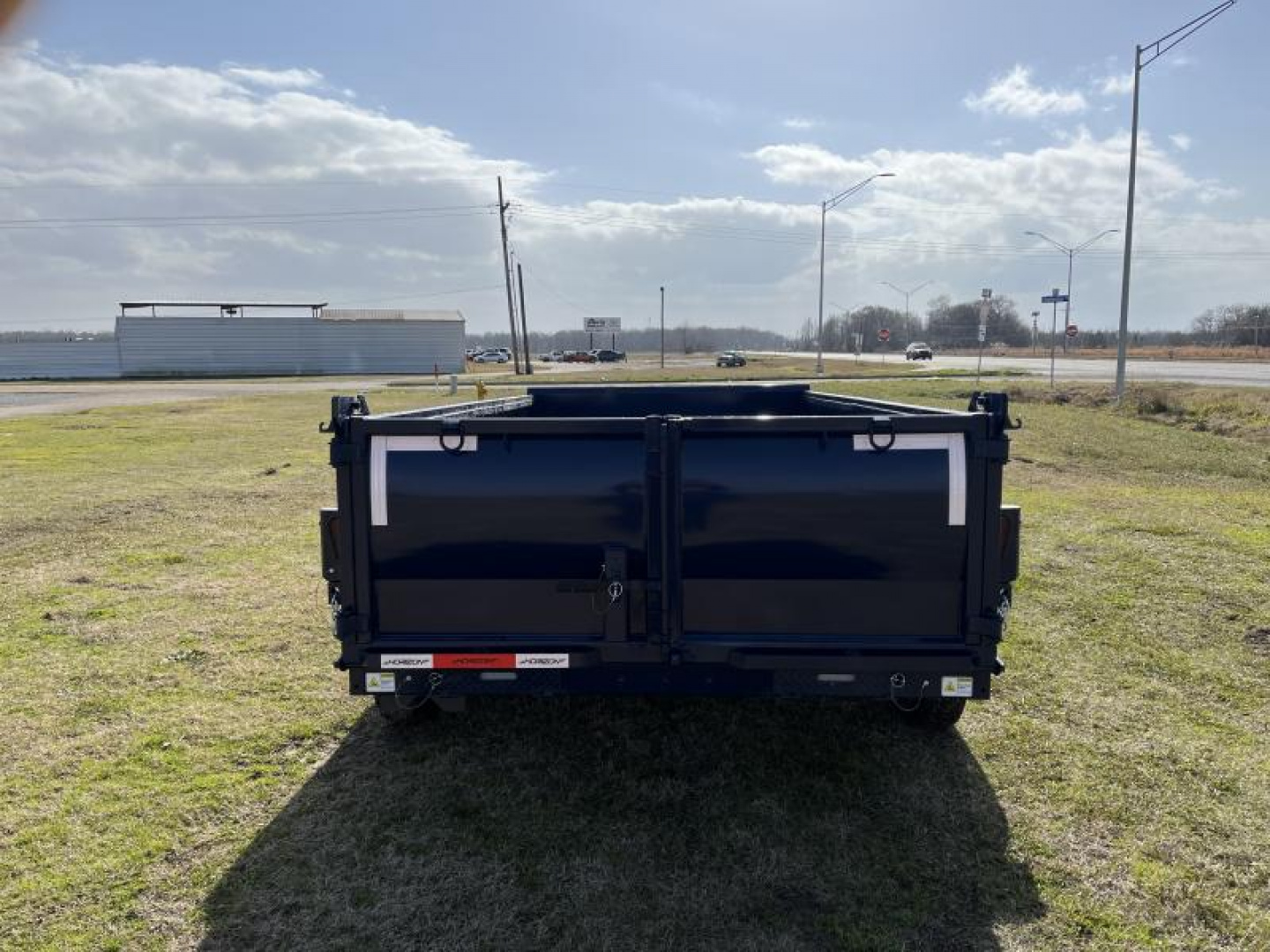 New 2025 Horizon Trailers 83X14 LZ7 30'' SIDE WALLS, 7K AXLES, 14 PLYTIRES, TARP, RAMPS, SPREAD GATE Dump Trailer