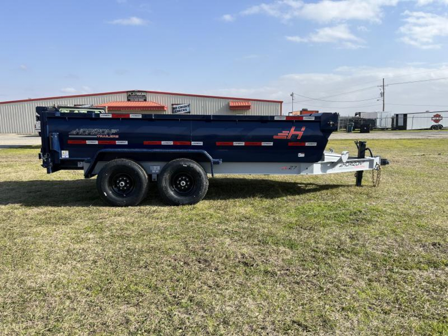 New 2025 Horizon Trailers 83X14 LZ7 30'' SIDE WALLS, 7K AXLES, 14 PLYTIRES, TARP, RAMPS, SPREAD GATE Dump Trailer