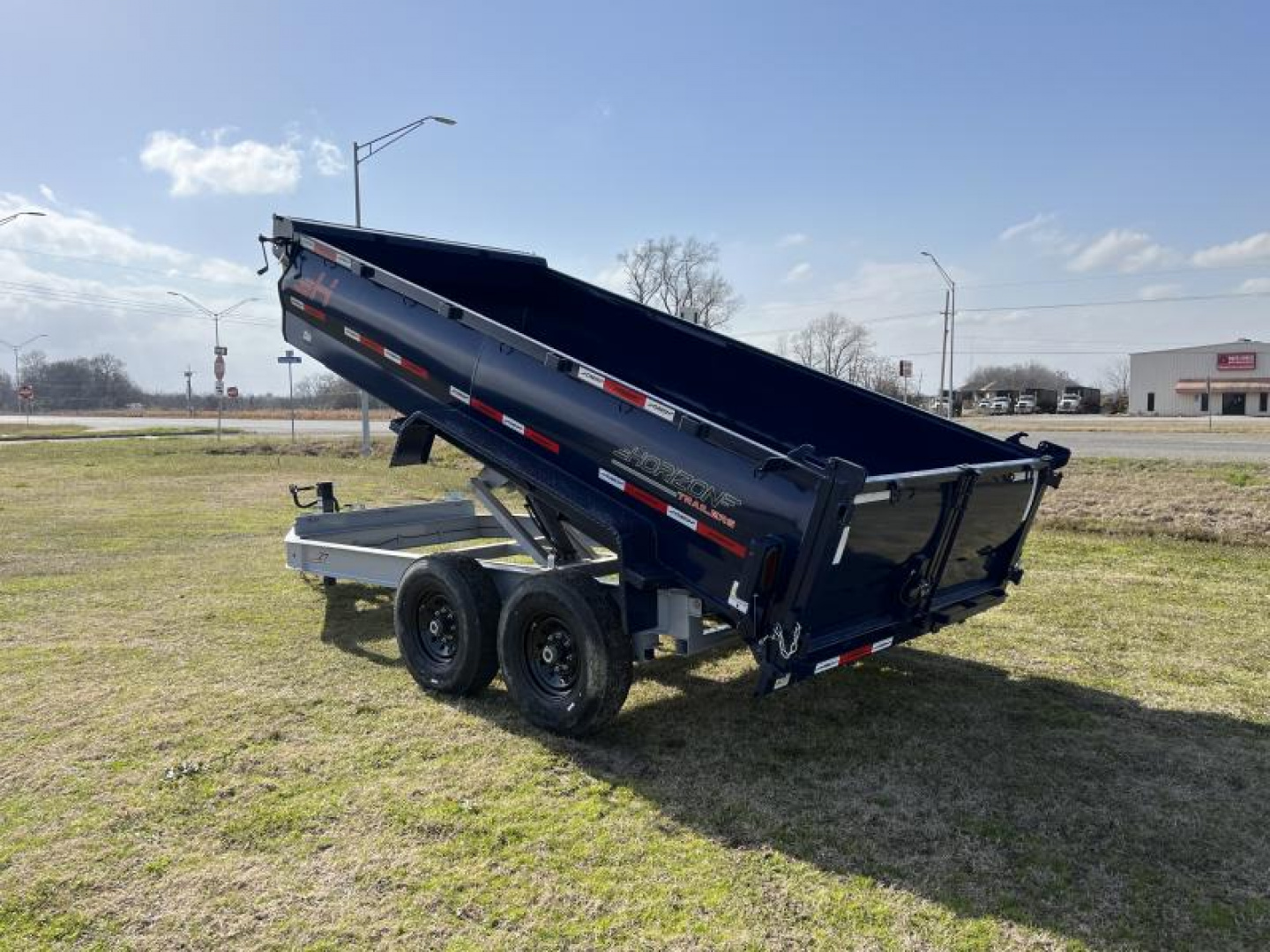 New 2025 Horizon Trailers 83X14 LZ7 30'' SIDE WALLS, 7K AXLES, 14 PLYTIRES, TARP, RAMPS, SPREAD GATE Dump Trailer