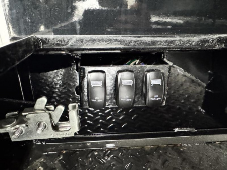 New 2025 903 Truck Beds 02-OLDER RAM DUALLY AND 16-OLDER FORD DUALLY W/FACTORY BED Service Bodies