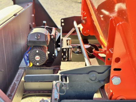 New 2025 RawMaxx 83X16 RDX GOOSENECK 14K GVWR Roll Off