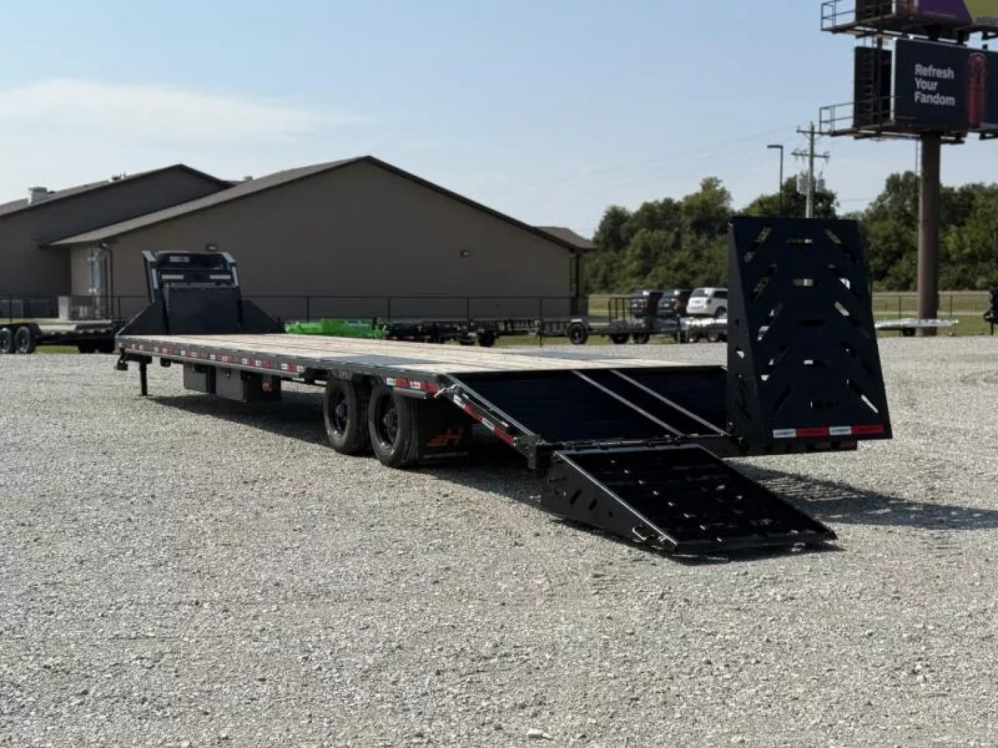 New 2025 Horizon Trailers FHZSS 102X40 GOOSENECK HOTSHOT SUPER SINGLE 10K W/SLIDE RATCHETS 25,000 GVWR Flatbed Trailer