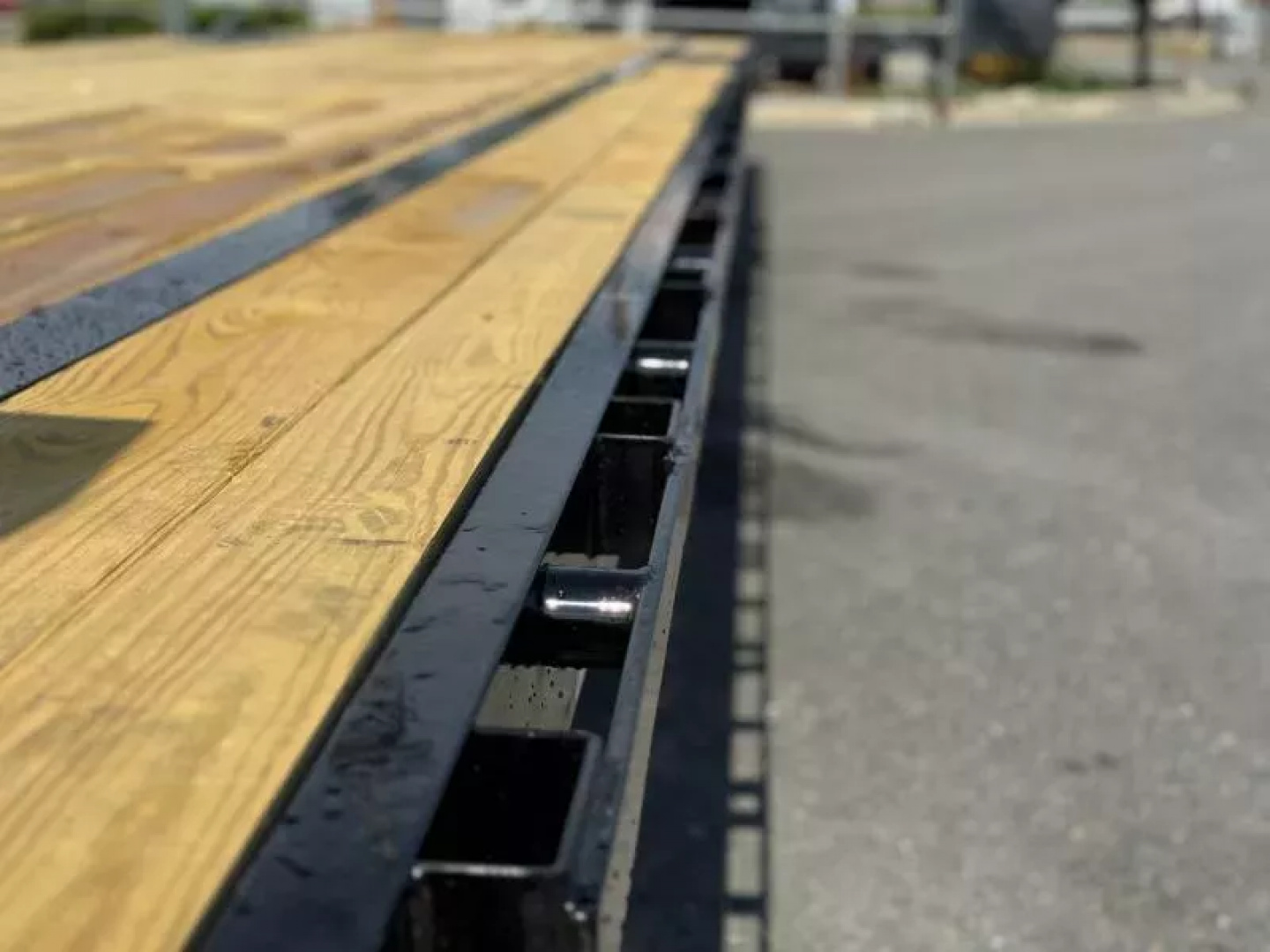 New 2025 Load Trail GP 102X40 GOOSENECK STRAIGHT DECK AIR RIDE  Flatbed Trailer