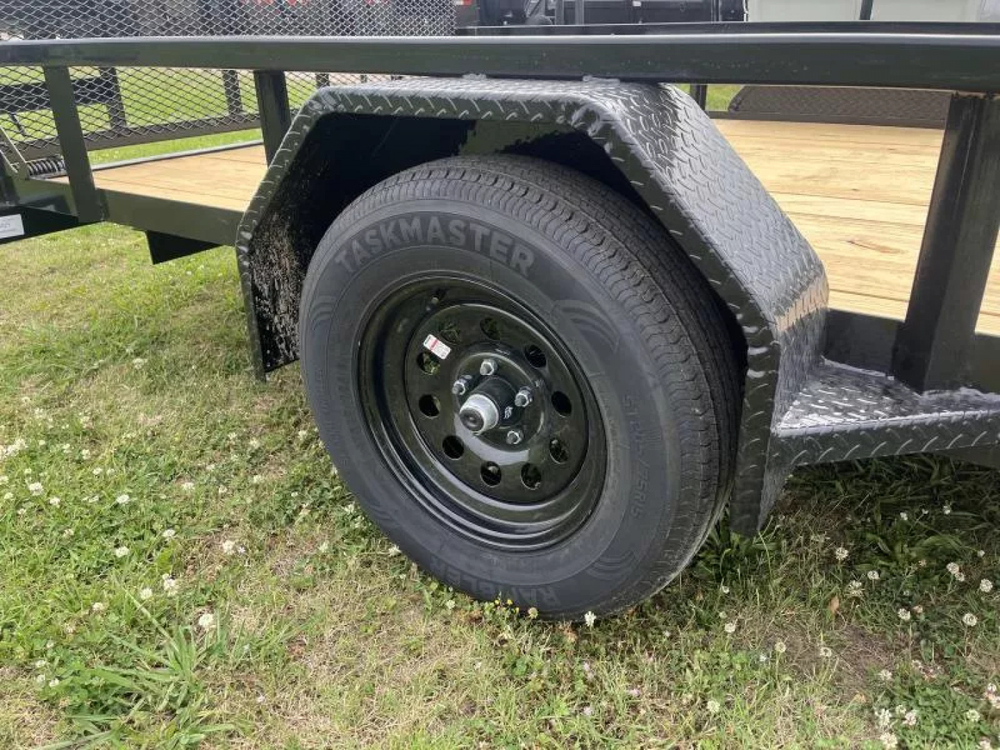 New 2025 Load Trail SE 83X14 UTILITY WITH 4' FOLD IN GATE  Utility Trailer