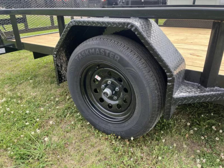 New 2025 Load Trail SE 83X14 UTILITY WITH 4' FOLD IN GATE  Utility Trailer