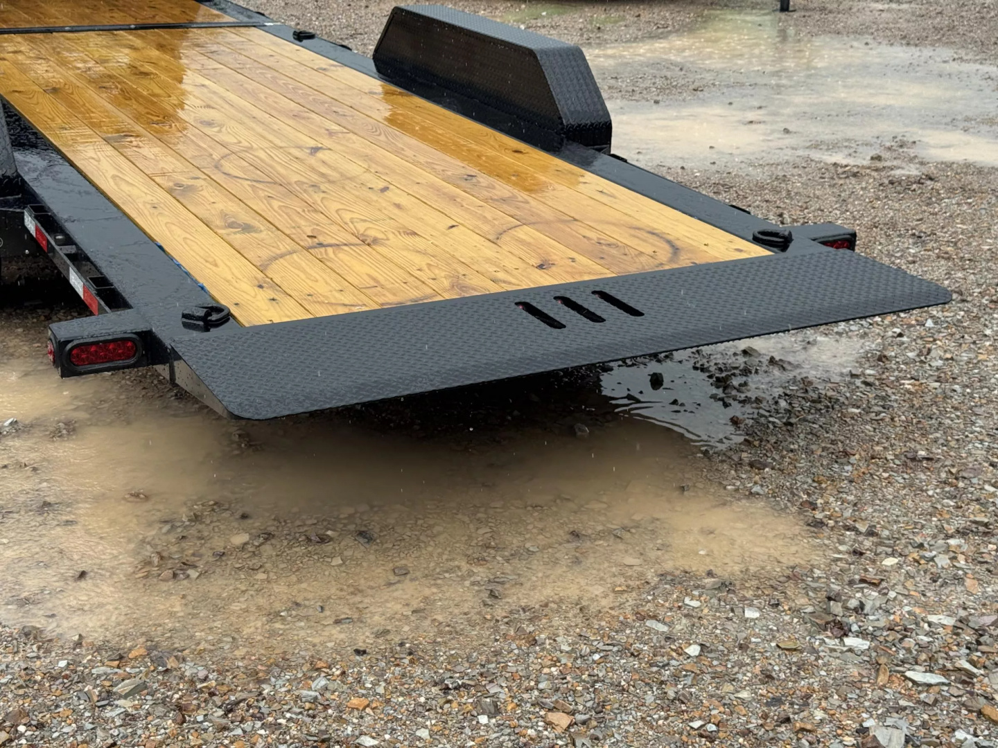 New 2025 Load Trail GN 83x22 GOOSENECK TILT N GO 14K GVWR Tilt Trailer