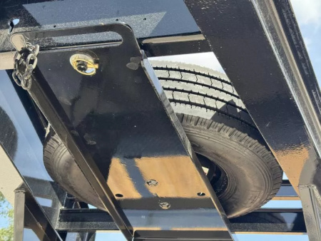 New 2025 Load Trail GL 102X36 HYDRAULIC DOVETAIL 10' CLEATED DOVE 25.9K GVWR HYDRAULIC JACKS  Flatbed Trailer