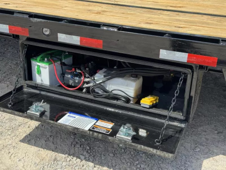 New 2025 Load Trail GL 102X36 HYDRAULIC DOVETAIL 10' CLEATED DOVE 25.9K GVWR HYDRAULIC JACKS  Flatbed Trailer