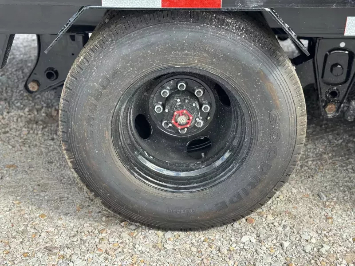 New 2025 Load Trail 102x32  Deckover Trailer W/Max Ramps