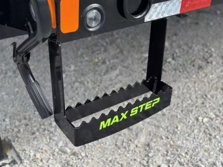 New 2025 Load Trail 102x32  Deckover Trailer W/Max Ramps