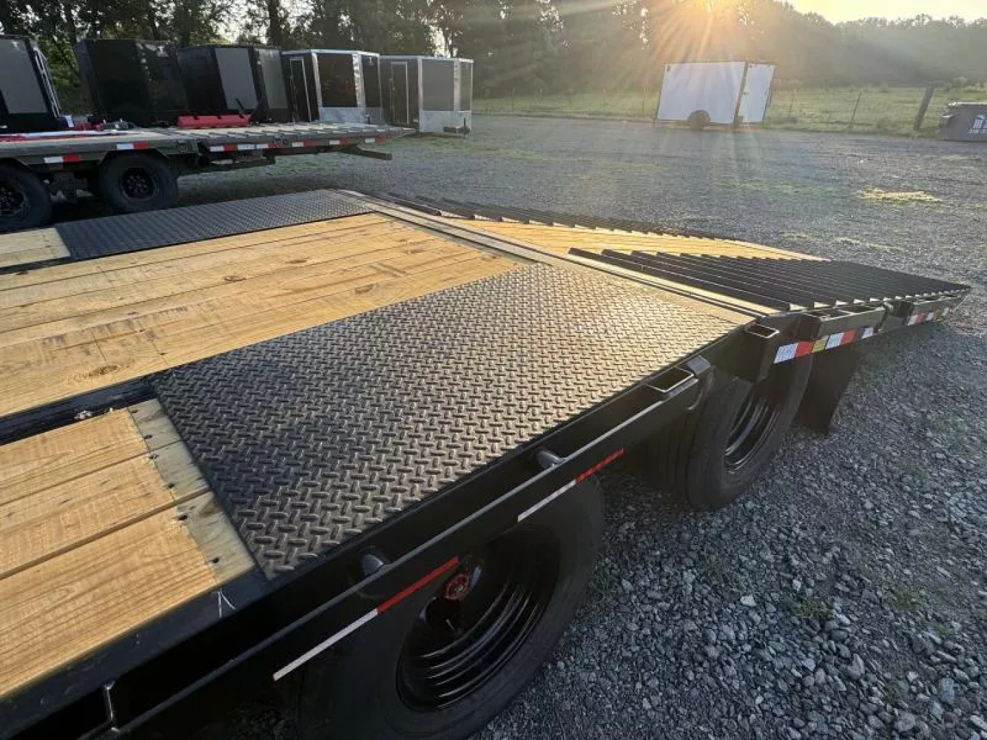 New 2025 Load Trail GL 102X40 HYDRAULIC DOVETAIL 30K GVWR 12' CLEATED DOVE TAIL 14PLY Flatbed Trailer