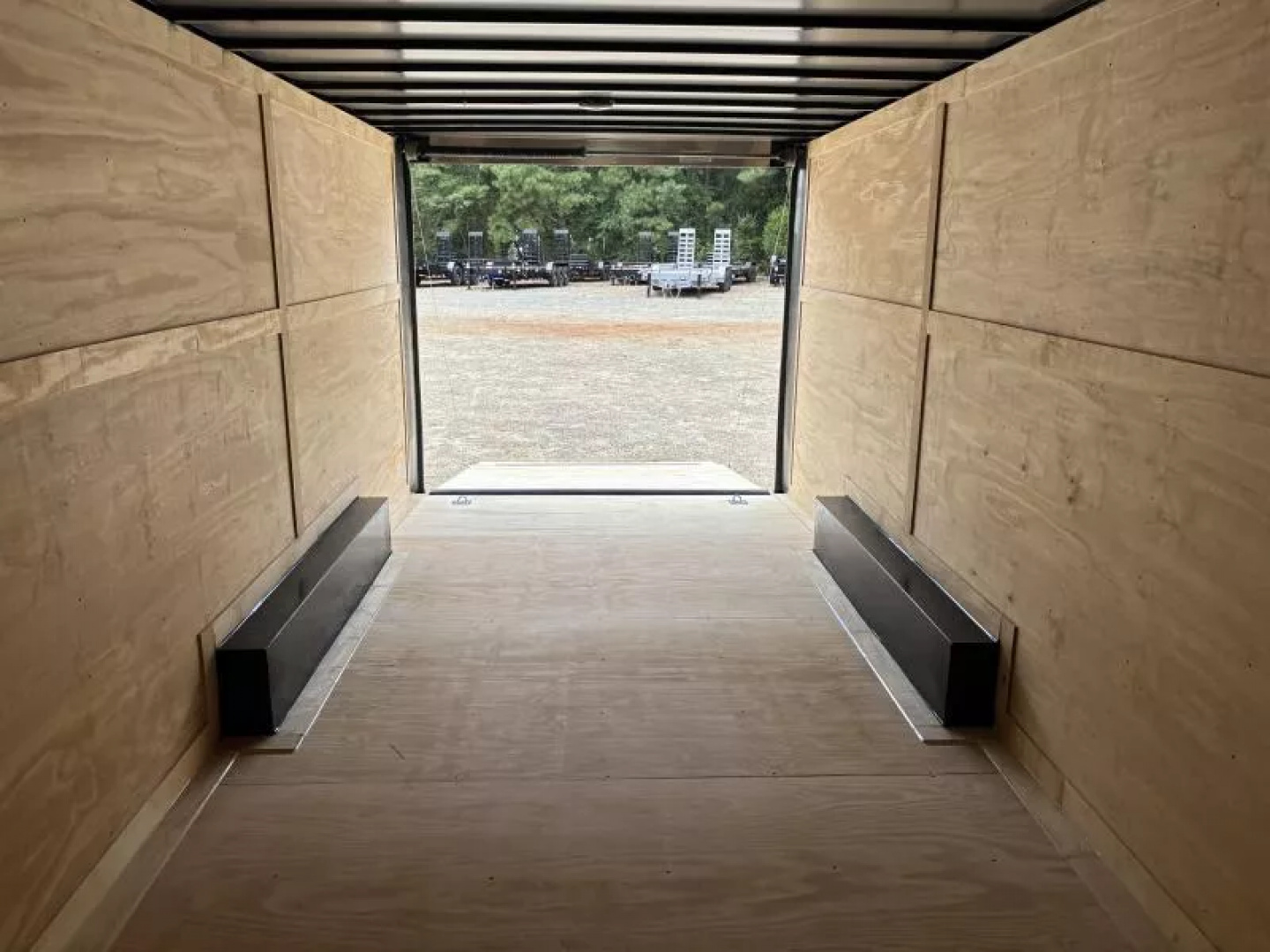 New 2026 DIAMOND CARGO 8.5X20 9,990 GVWR 0.080 POLYCORE