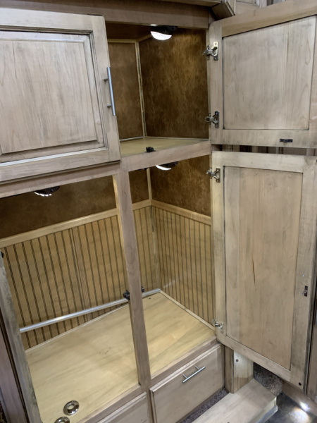 Used 2019 Sundowner Horizon 8021 GRS 4 Horse Trailer
