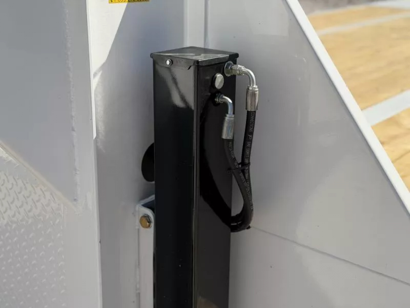 New 2026 Load Trail GL 102X32 HYDRAULIC DOVETAIL GL 25900 GVWR 12' CLEATED DOVETAIL  Flatbed Trailer