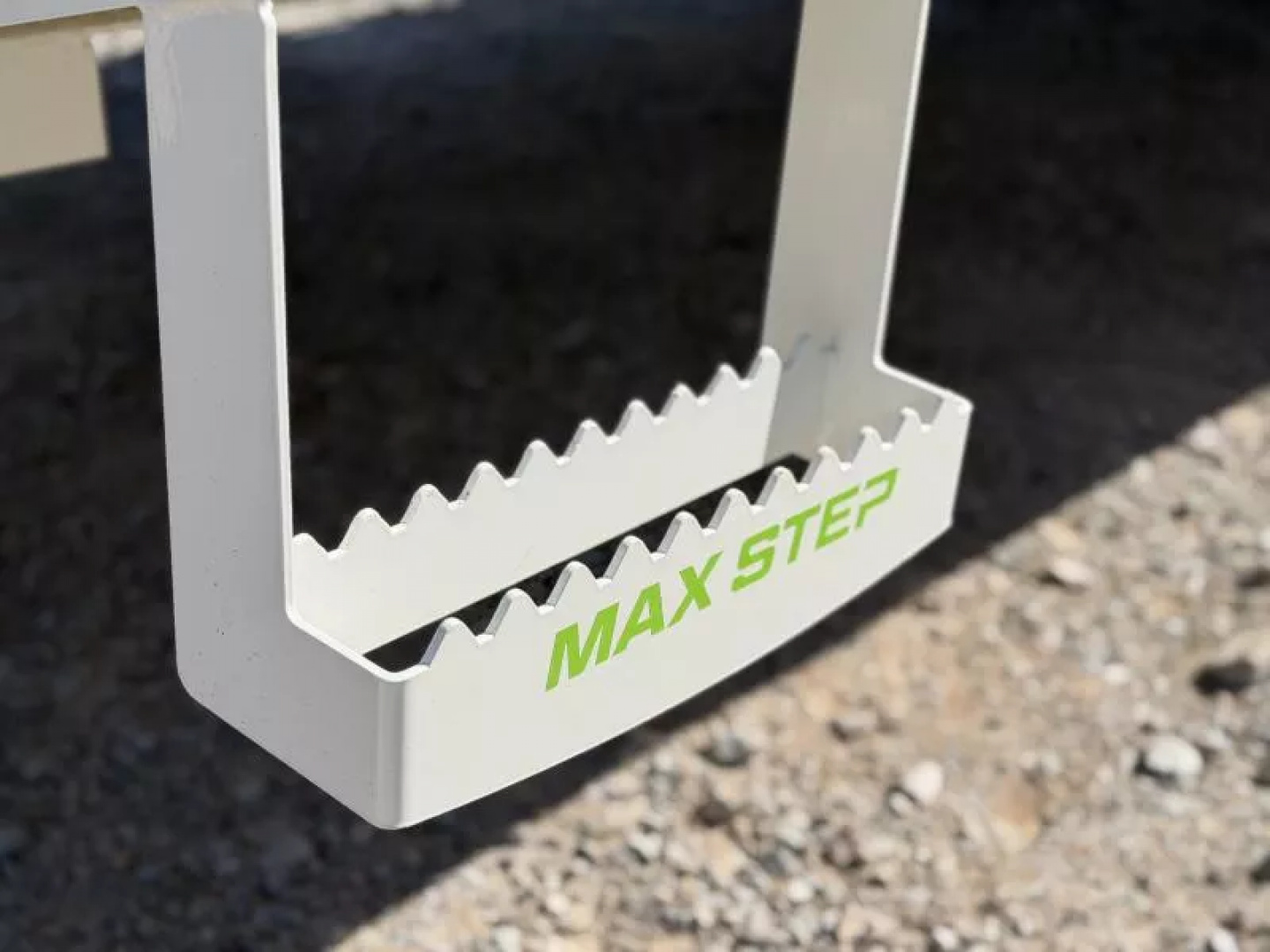 New 2026 Load Trail GL 102X32 HYDRAULIC DOVETAIL GL 25900 GVWR 12' CLEATED DOVETAIL  Flatbed Trailer