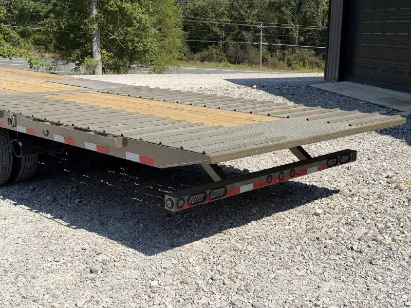 New 2026 Load Trail GL 102X32 HYDRAULIC DOVETAIL 25900 GVWR 12' CLEATED DOVETAIL Flatbed Trailer