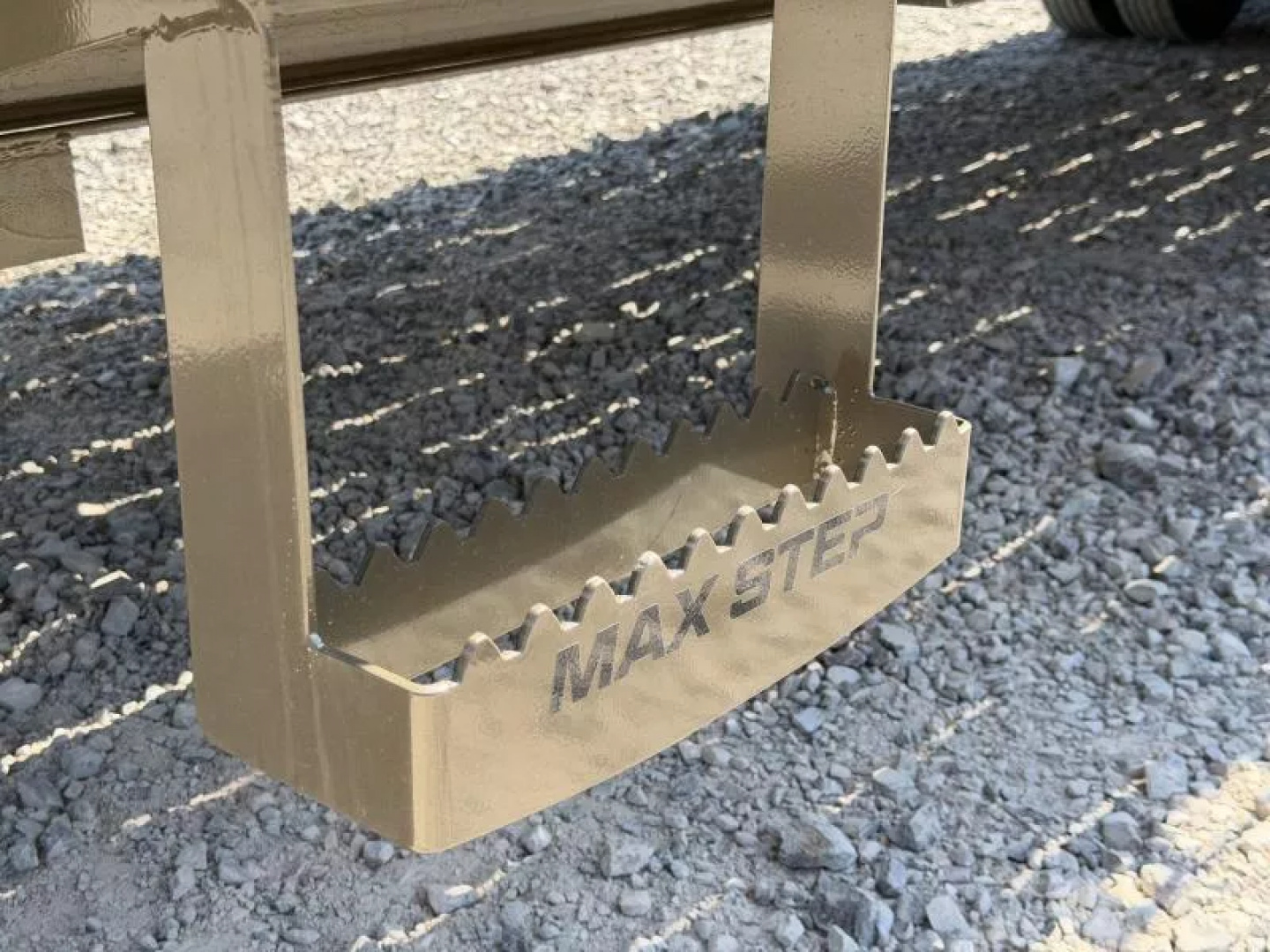 New 2026 Load Trail GL 102X32 HYDRAULIC DOVETAIL 25900 GVWR 12' CLEATED DOVETAIL Flatbed Trailer