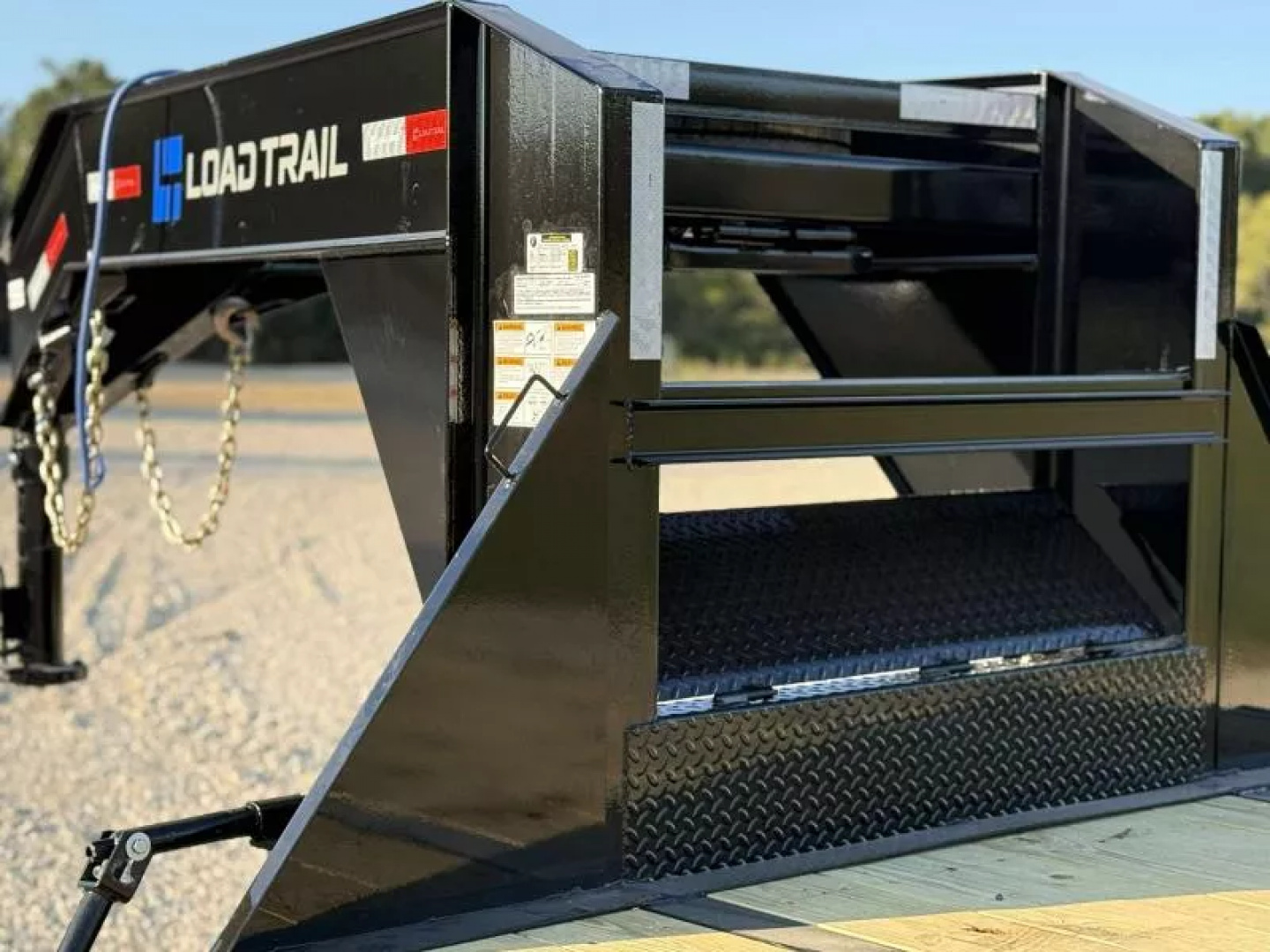 New 2026 Load Trail GP 102X32 GOOSENECK W/MAX RAMPS 25.9K GVWR Flatbed Trailer