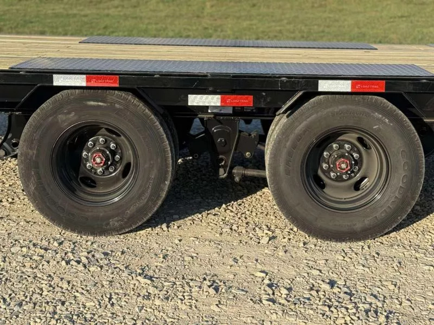 New 2026 Load Trail GP 102X32 GOOSENECK W/MAX RAMPS 25.9K GVWR Flatbed Trailer