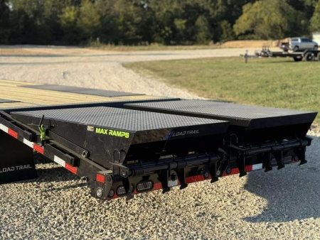 New 2026 Load Trail GP 102X32 GOOSENECK W/MAX RAMPS 25.9K GVWR Flatbed Trailer