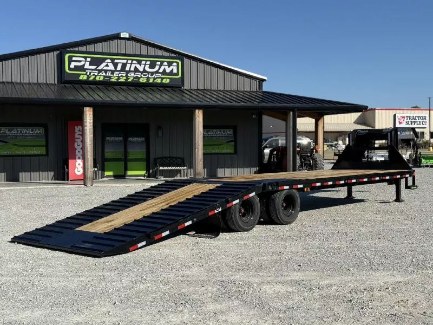 New 2026 Load Trail GL 102X32 GOOSENECK 12' HYDRAULIC DOVETAIL/JACKS 25900 GVWR Flatbed Trailer