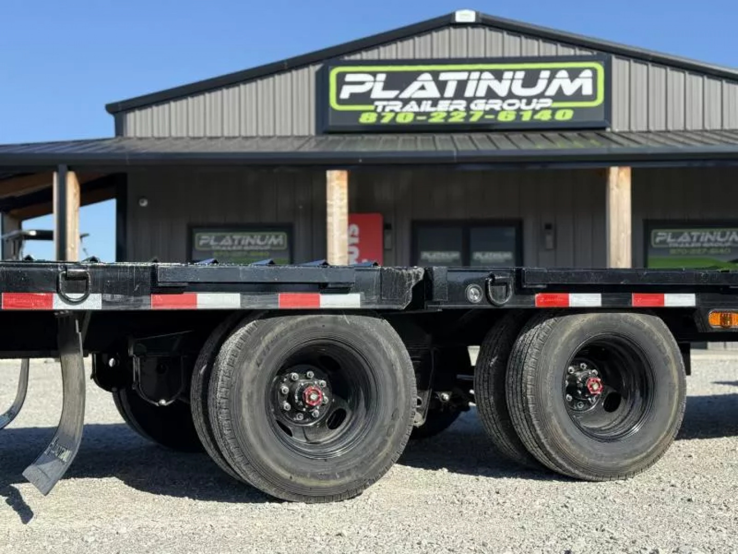 New 2026 Load Trail GL 102X32 GOOSENECK 12' HYDRAULIC DOVETAIL/JACKS 25900 GVWR Flatbed Trailer