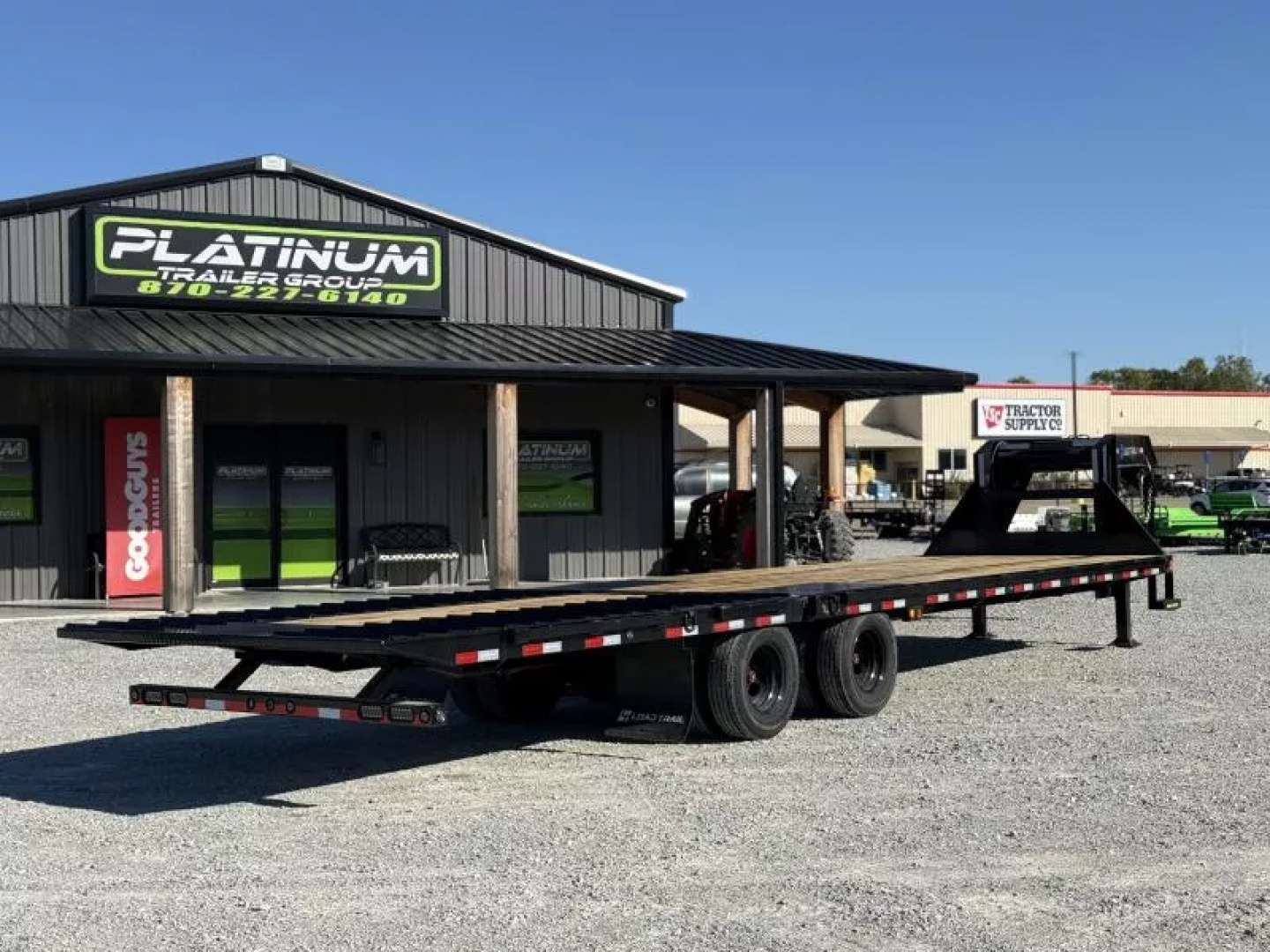 New 2026 Load Trail GL 102X32 GOOSENECK 12' HYDRAULIC DOVETAIL/JACKS 25900 GVWR Flatbed Trailer