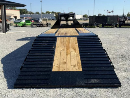 New 2026 Load Trail GL 102X32 GOOSENECK 12' HYDRAULIC DOVETAIL/JACKS 25900 GVWR Flatbed Trailer