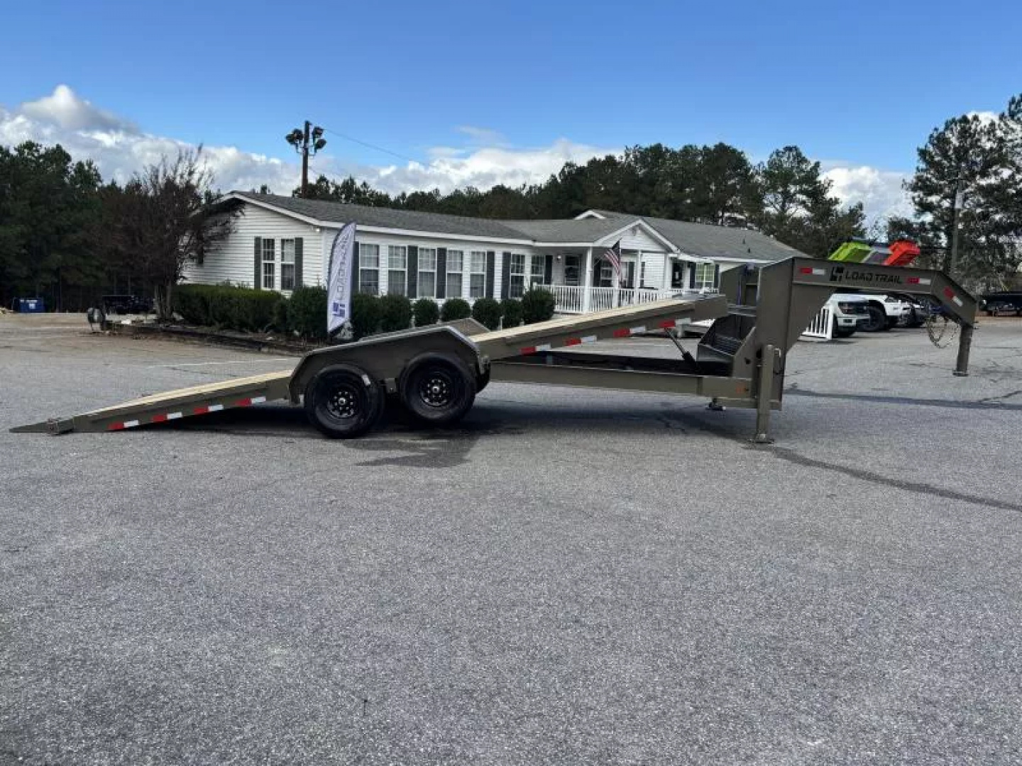 New 2026 Load Trail TG 83X24 GOOSENECK RAPID TILT W/HYDRAULIC JACKS 14K GVWR Tilt Trailer