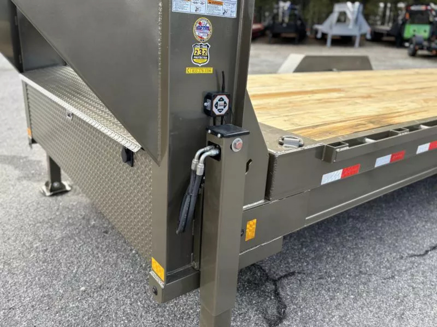 New 2026 Load Trail TG 83X24 GOOSENECK RAPID TILT W/HYDRAULIC JACKS 14K GVWR Tilt Trailer