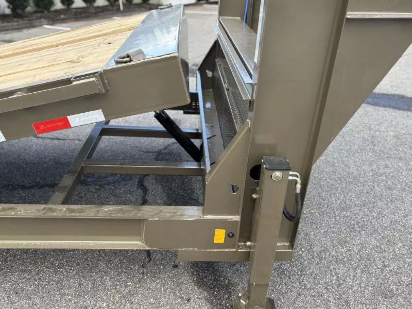 New 2026 Load Trail TG 83X24 GOOSENECK RAPID TILT W/HYDRAULIC JACKS 14K GVWR Tilt Trailer