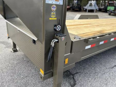 New 2026 Load Trail TG 83X24 GOOSENECK RAPID TILT W/HYDRAULIC JACKS 14K GVWR Tilt Trailer