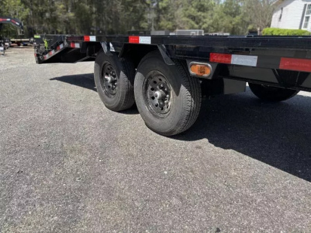 New 2025 Load Trail GP 102X30 14K GVWR MAX RAMP Deckover Trailer