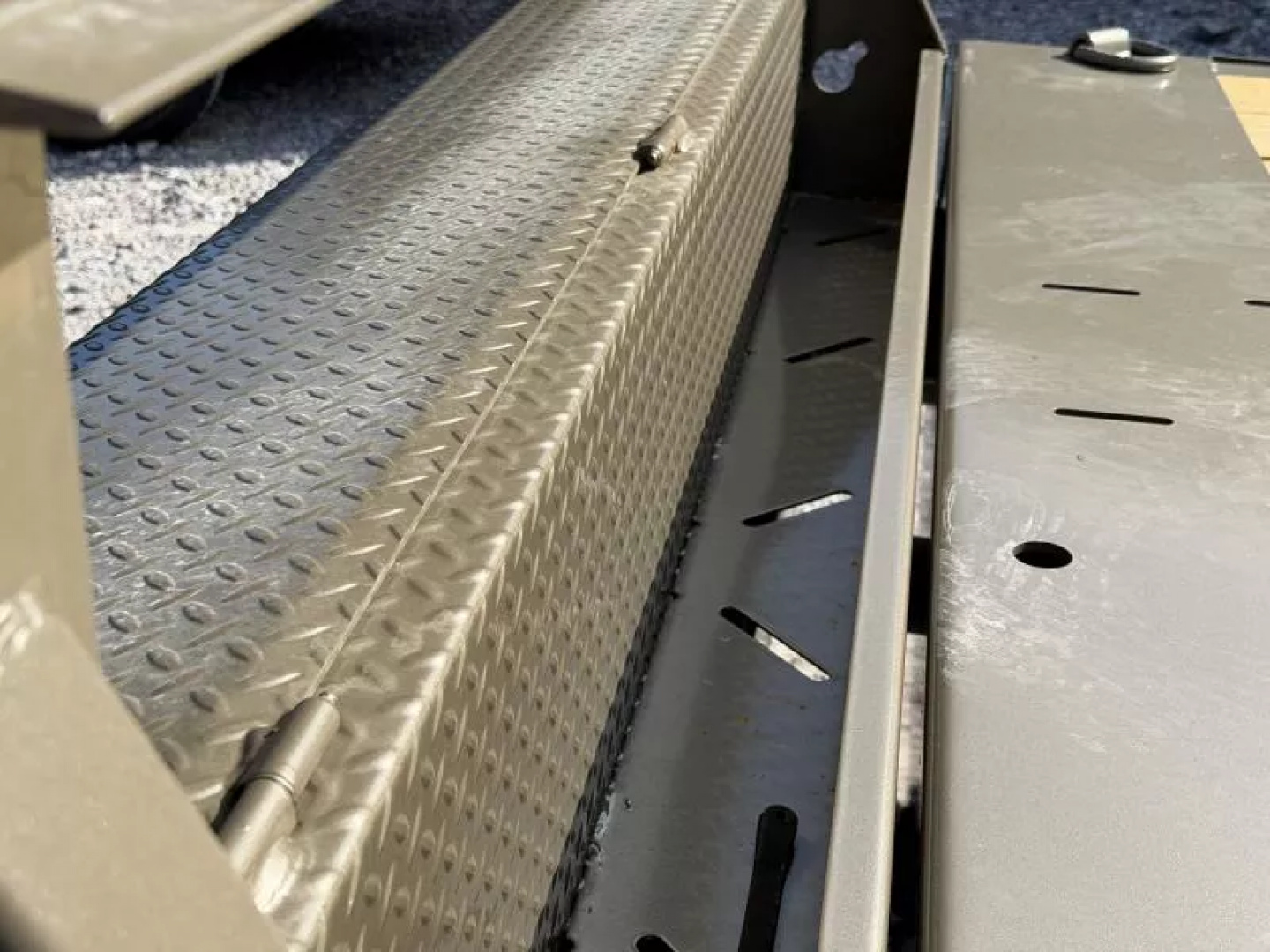 New 2026 Load Trail TG 83X24 RAPID TILT GOOSENECK 14K GVWR HYDRUALIC JACKS TUFF WIRELESS  Tilt Trailer