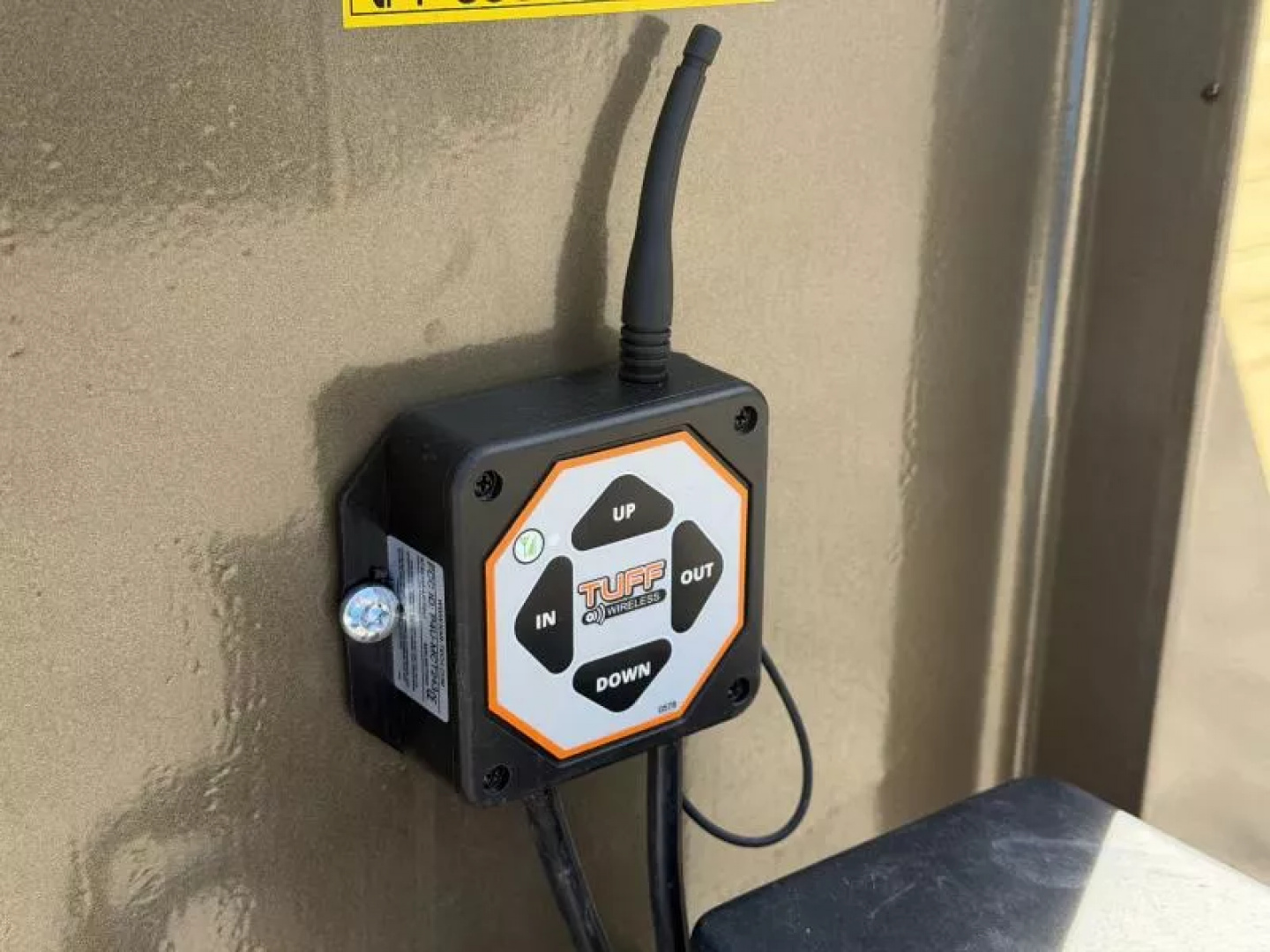 New 2026 Load Trail TG 83X24 RAPID TILT GOOSENECK 14K GVWR HYDRUALIC JACKS TUFF WIRELESS  Tilt Trailer