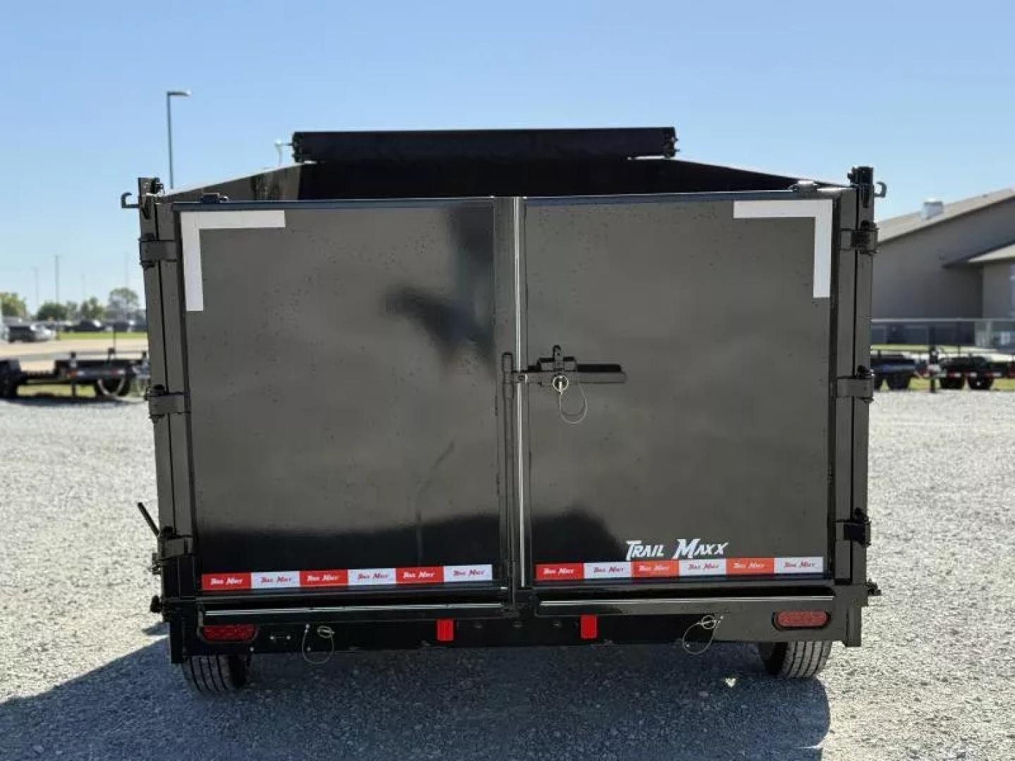 New 2025 TrailMaxx Trailers 83X14 TELESCOPIC HIGH SIDE 14K GVWR GOOSENECK Dump Trailer