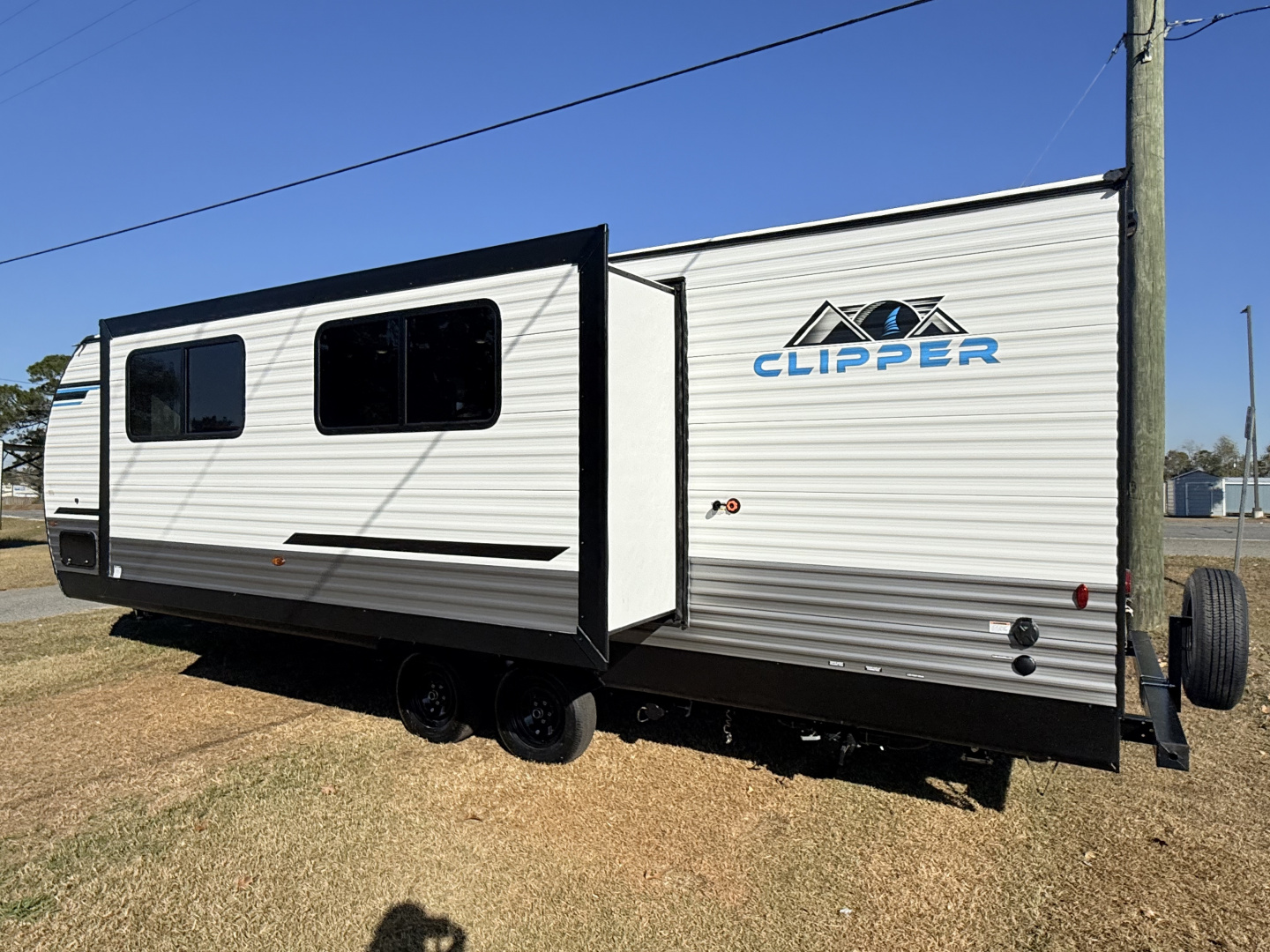New 2026 Coachmen Clipper 262DBS Travel Trailer