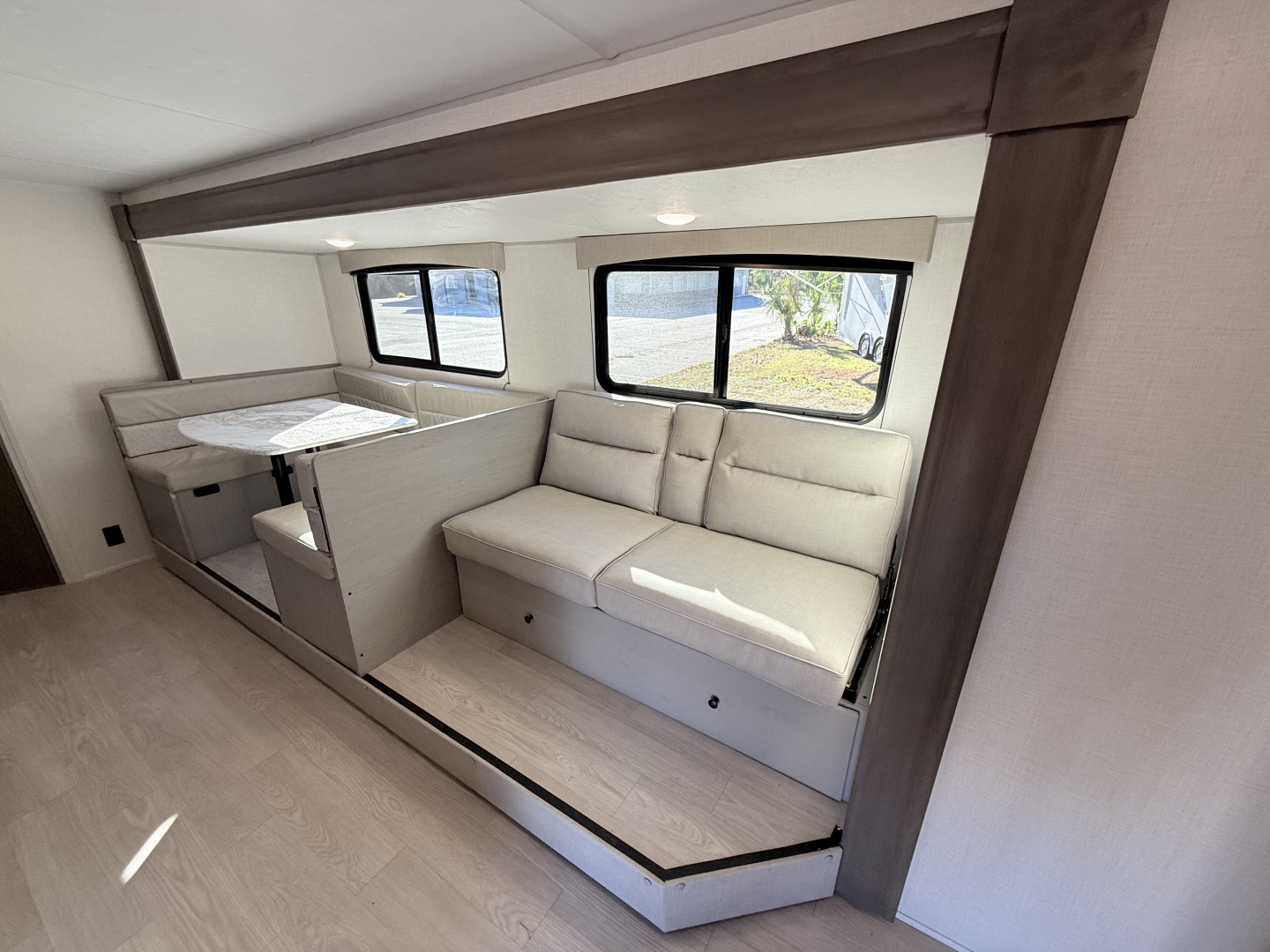 New 2026 Coachmen Clipper 262DBS Travel Trailer
