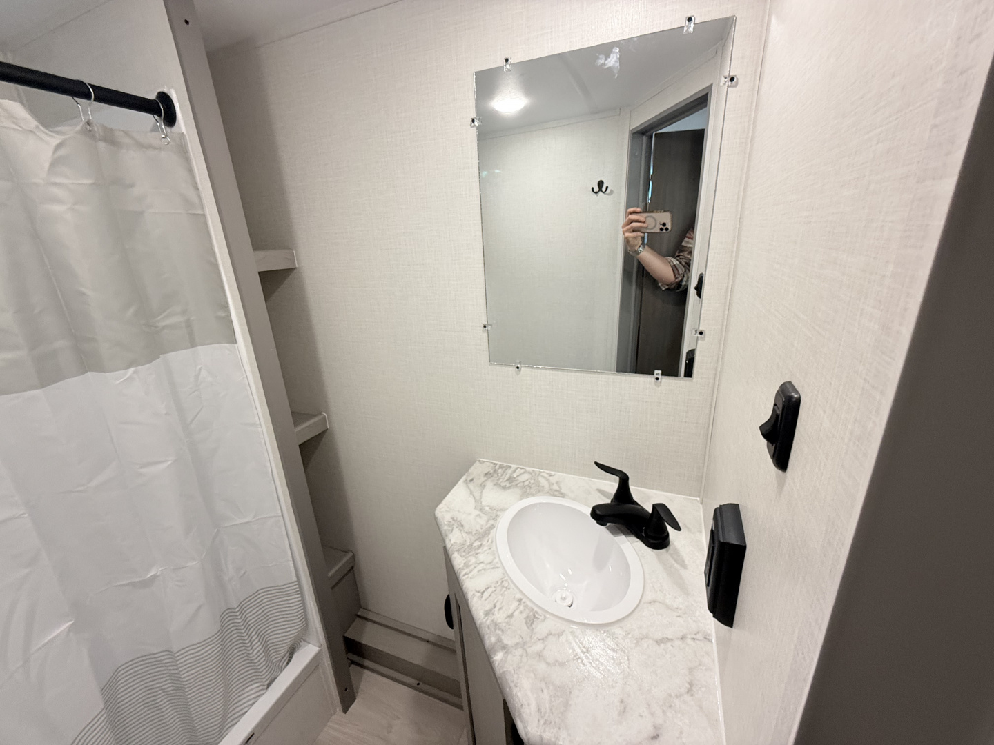 New 2026 Coachmen Clipper 262DBS Travel Trailer