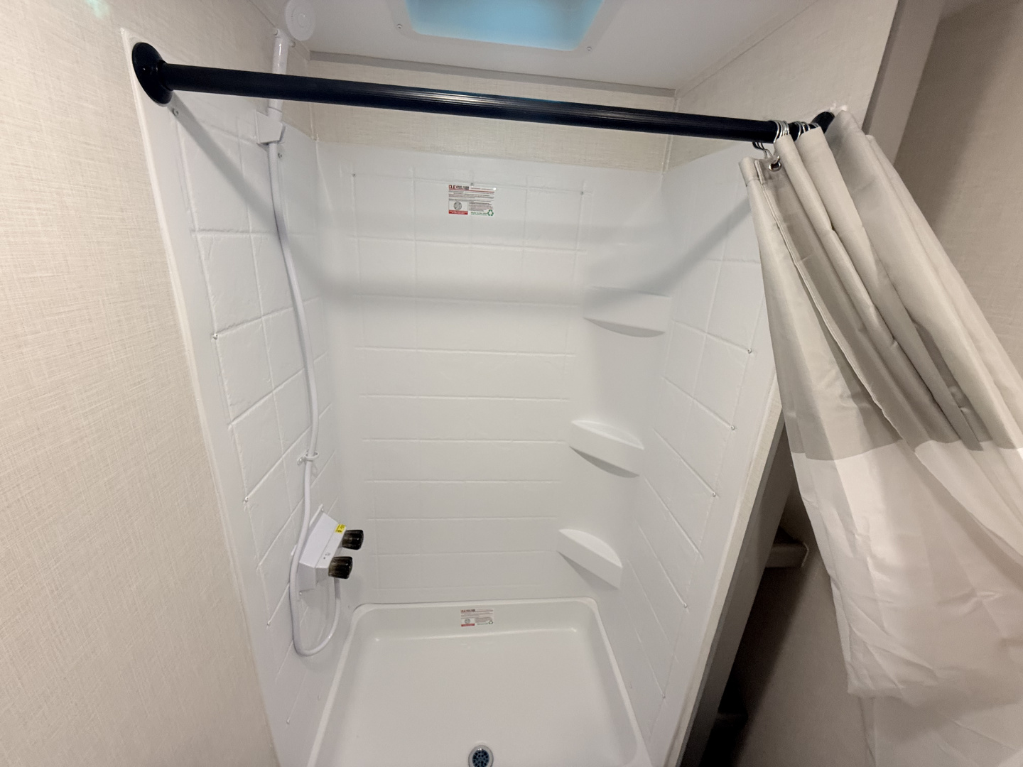 New 2026 Coachmen Clipper 262DBS Travel Trailer