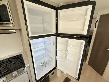 New 2026 Coachmen Clipper 262DBS Travel Trailer