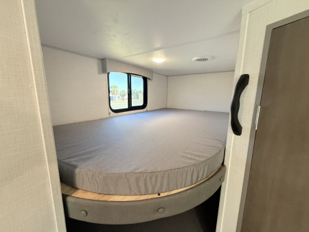 New 2026 Coachmen Clipper 262DBS Travel Trailer