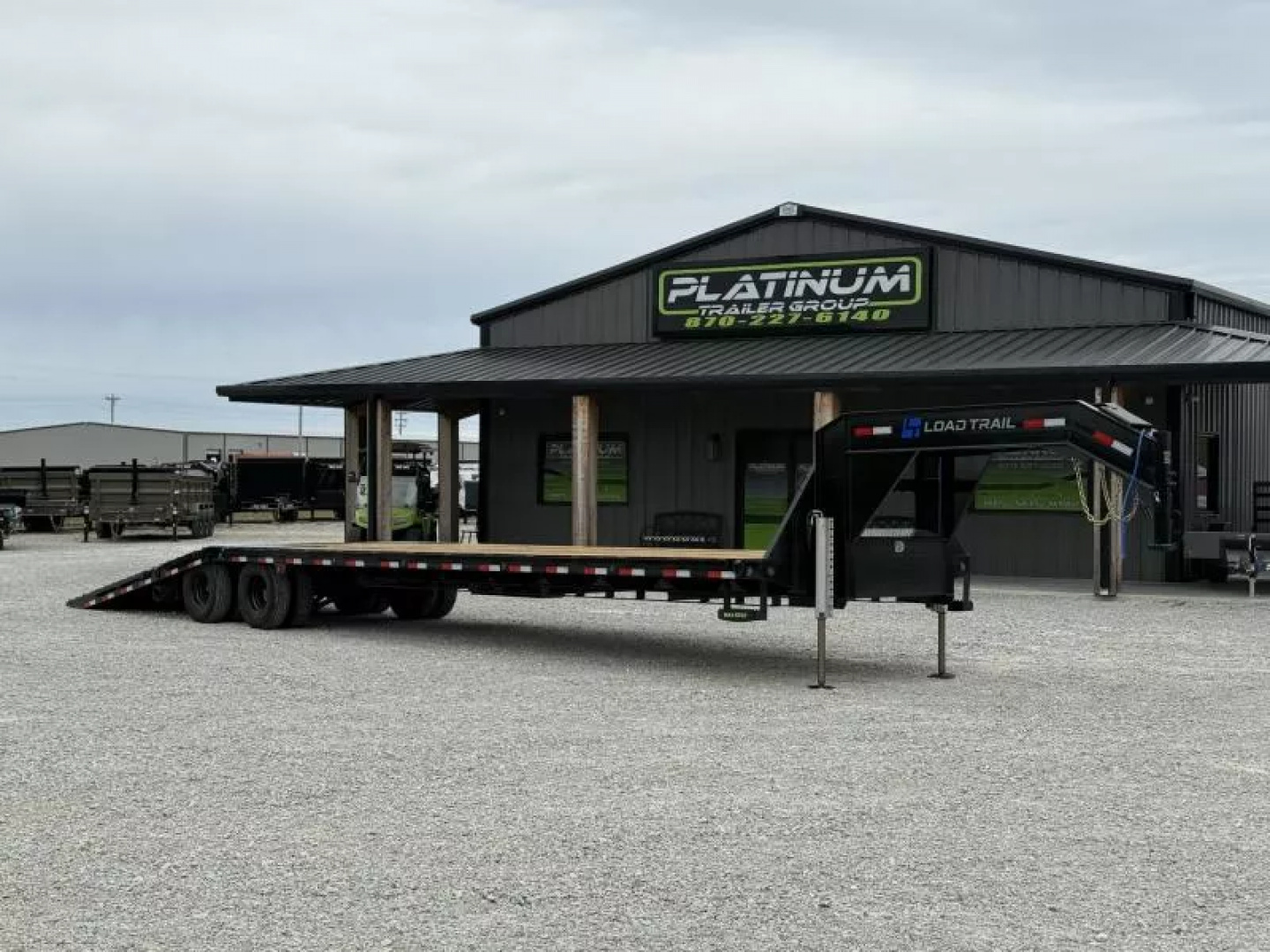 New 2026 Load Trail GL 102X40 GOOSENECK 12' HYDRAULIC DOVETAIL AND JACKS 25900 GVWR Flatbed Trailer