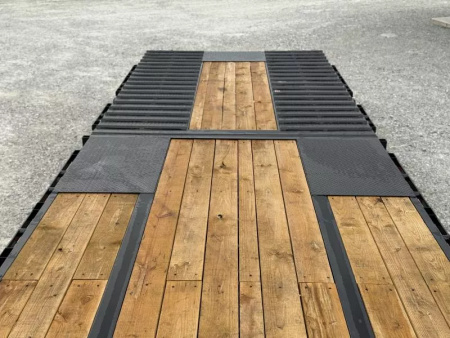 New 2026 Load Trail GL 102X40 GOOSENECK 12' HYDRAULIC DOVETAIL AND JACKS 25900 GVWR Flatbed Trailer