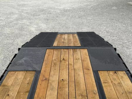 New 2026 Load Trail GL 102X40 GOOSENECK 12' HYDRAULIC DOVETAIL AND JACKS 25900 GVWR Flatbed Trailer