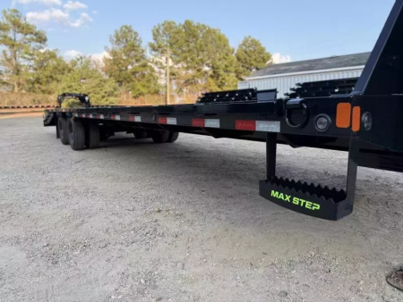 New GP 2025 Load Trail 102x32 25900 GVWR MAX RAMP Tandem Low-Pro Gooseneck Deckover Trailer