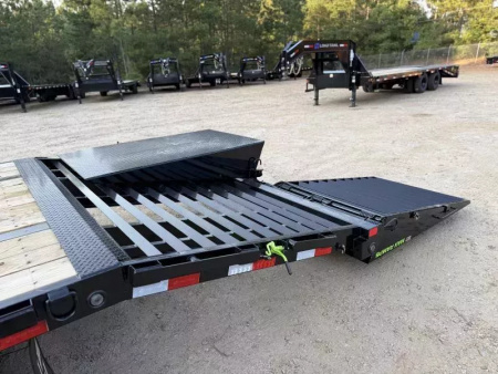New GP 2025 Load Trail 102x32 25900 GVWR MAX RAMP Tandem Low-Pro Gooseneck Deckover Trailer