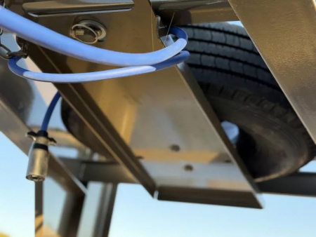 New 2026 Load Trail GL 102X40 GOOSENECK 12' HYDRAULIC DOVETAIL AND JACKS 25900 GVWR Flatbed Trailer