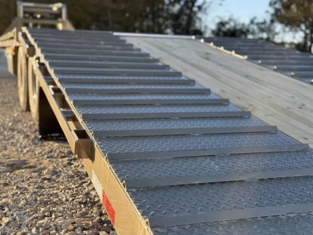 New 2026 Load Trail GL 102X40 GOOSENECK 12' HYDRAULIC DOVETAIL AND JACKS 25900 GVWR Flatbed Trailer